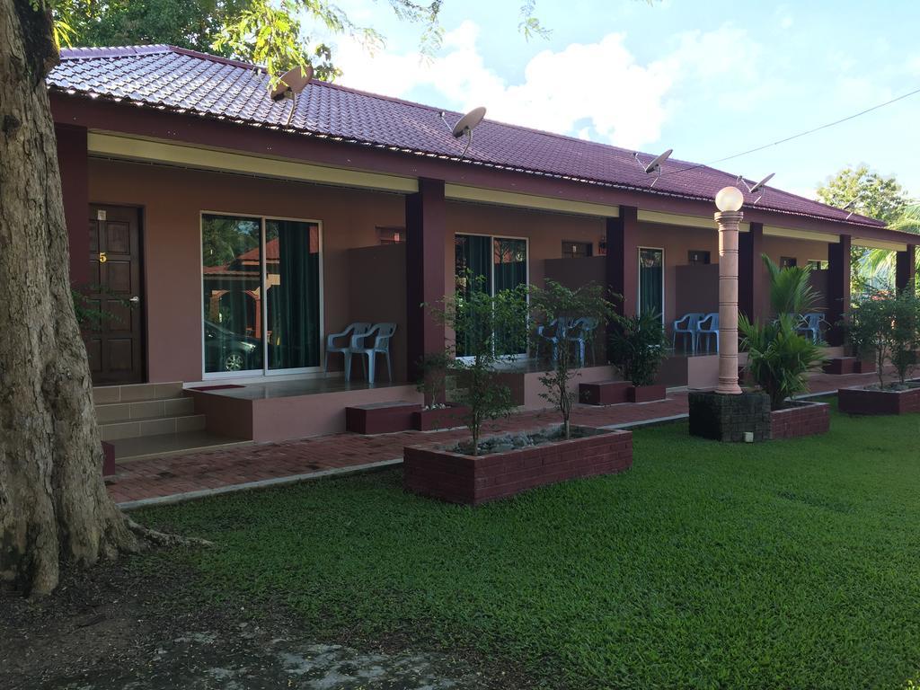 Harmony Guesthouse Sdn Bhd Padang Mat Sirat Екстер'єр фото
